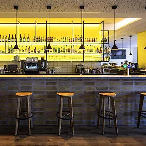 4* Отель Mercure Domaine De Marlioz &